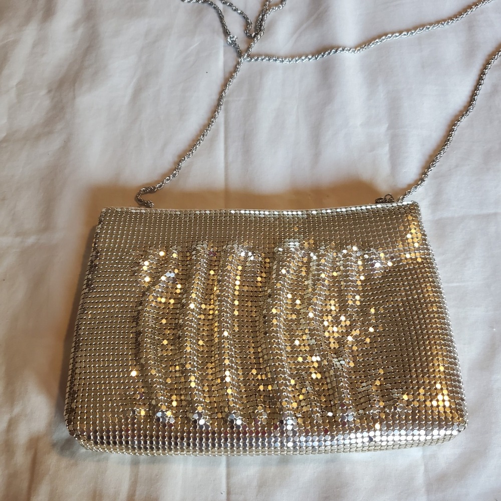 Artistry Silver Metal Mesh Crossbody Evening Bag Chainmail Clutch 76-0368